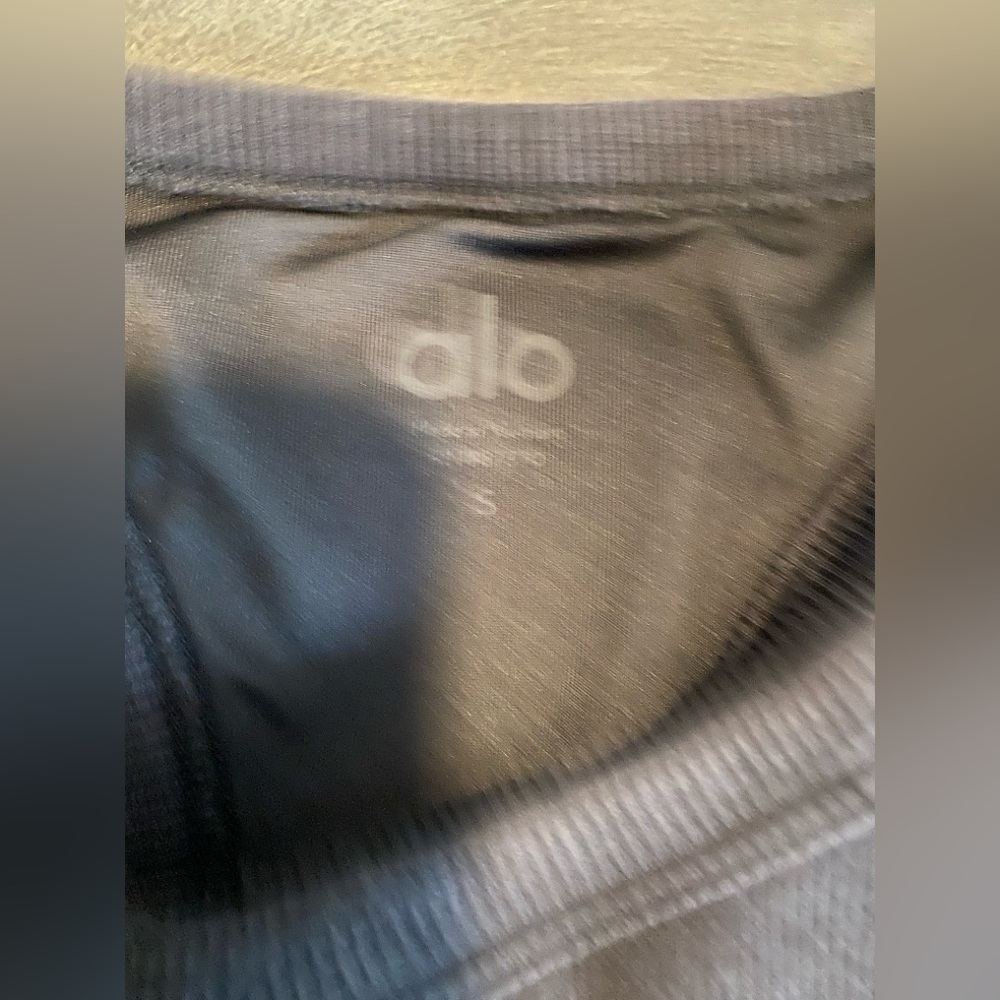 Alo Yoga ribbed tank small - Picture 2 of 7